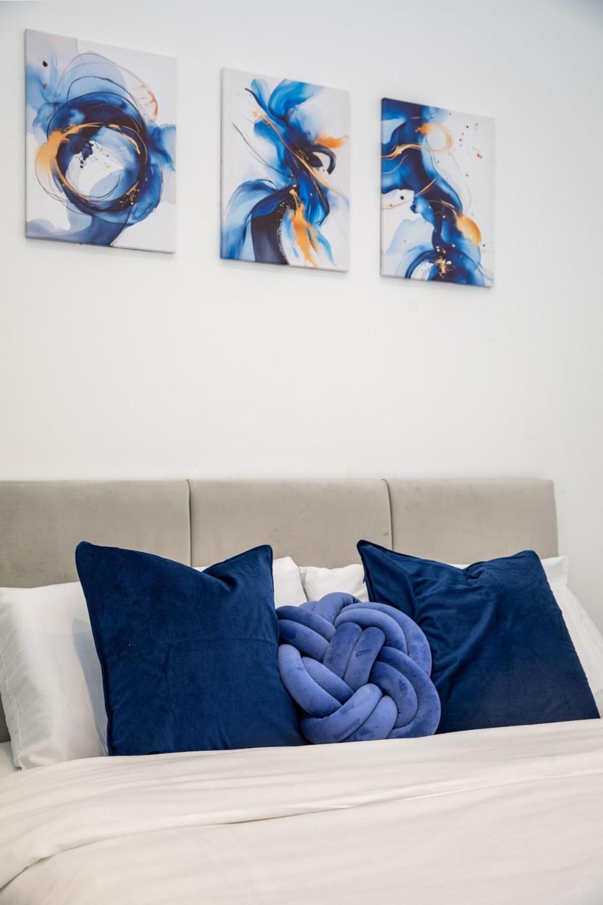 Stylish 2-Bed Flat In The Heart Of West Hampstead Apartment London Bagian luar foto