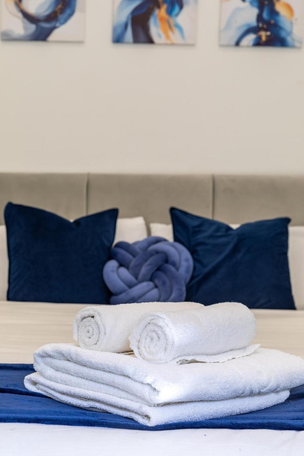 Stylish 2-Bed Flat In The Heart Of West Hampstead Apartment London Bagian luar foto