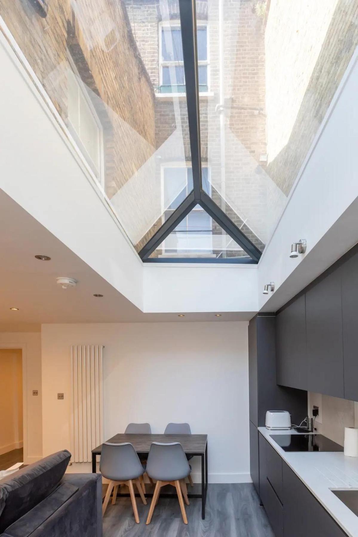 Stylish 2-Bed Flat In The Heart Of West Hampstead Apartment London Bagian luar foto